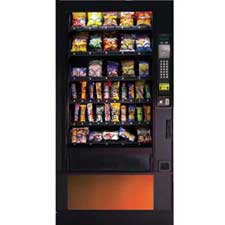 Snack vending machine